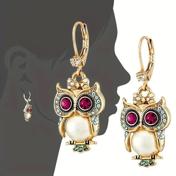 Jewelry - Cute Crystal Owl Swing Pendant Earrings